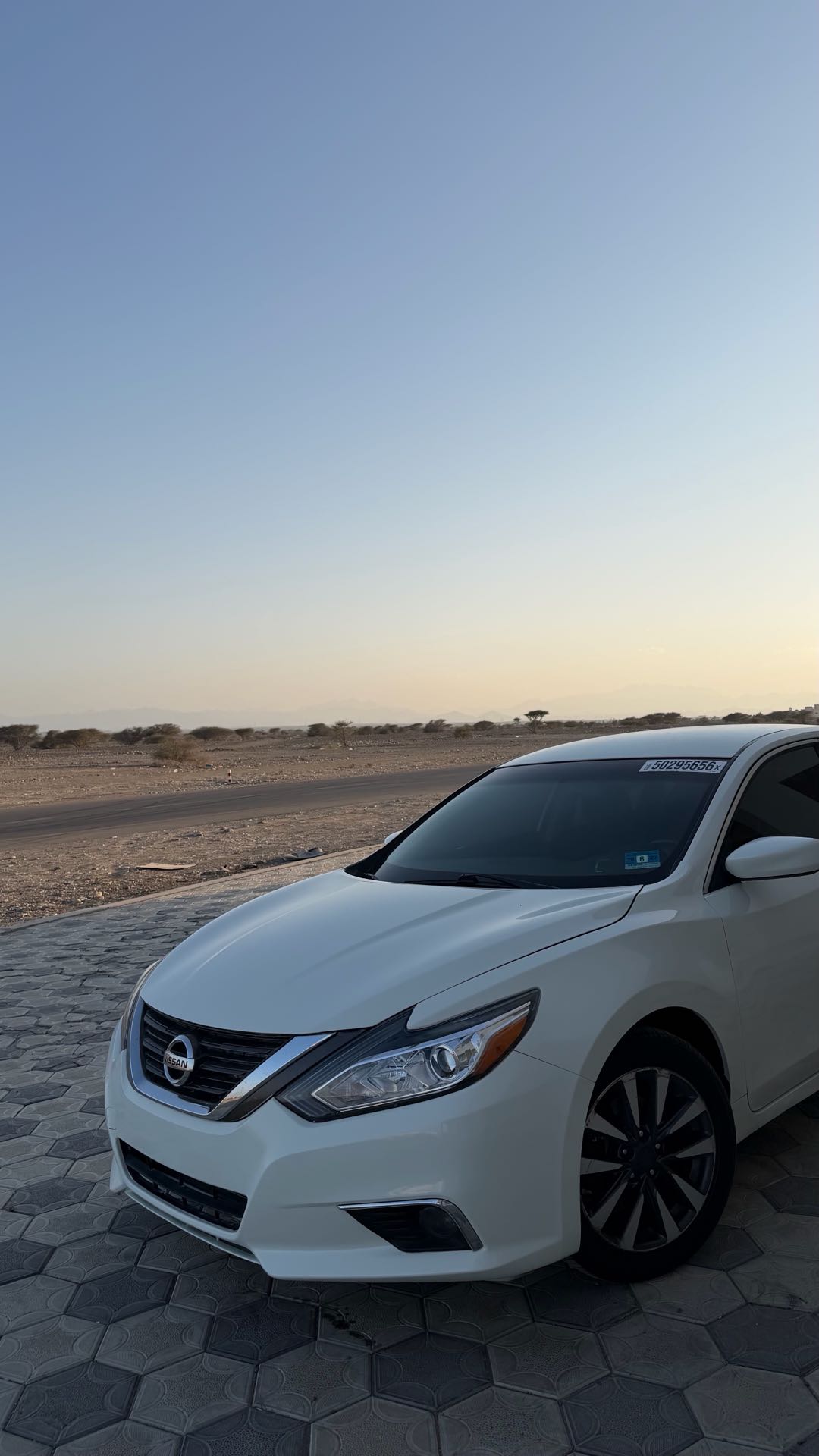 Car Image 2018 NISSAN ALTIMA SV