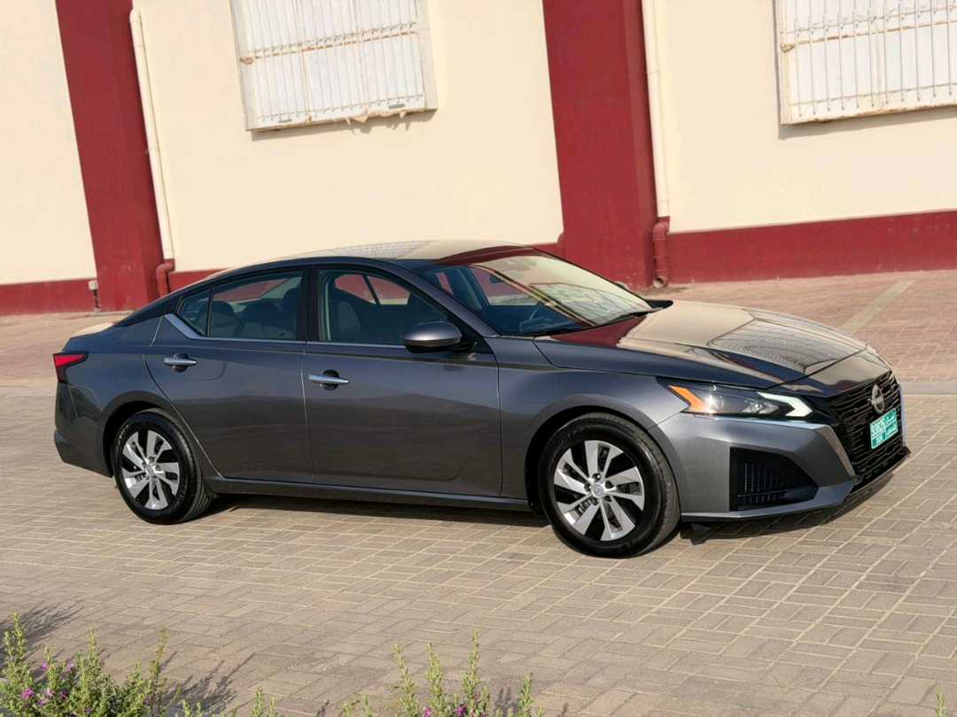 Car Image 2023 NISSAN ALTIMA SL