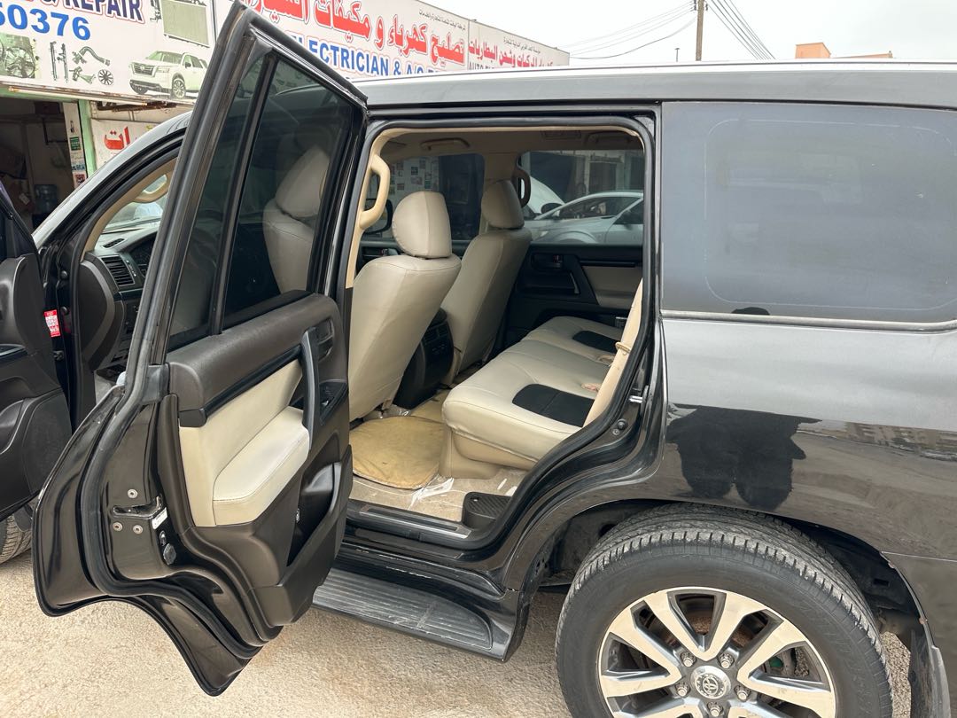 Car Image 2008 TOYOTA LAND CRUISER GX.R