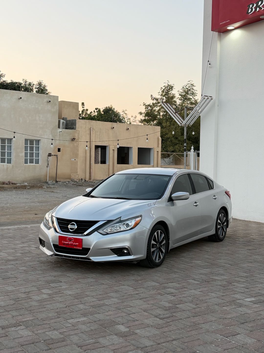 Car Image 2018 NISSAN ALTIMA S