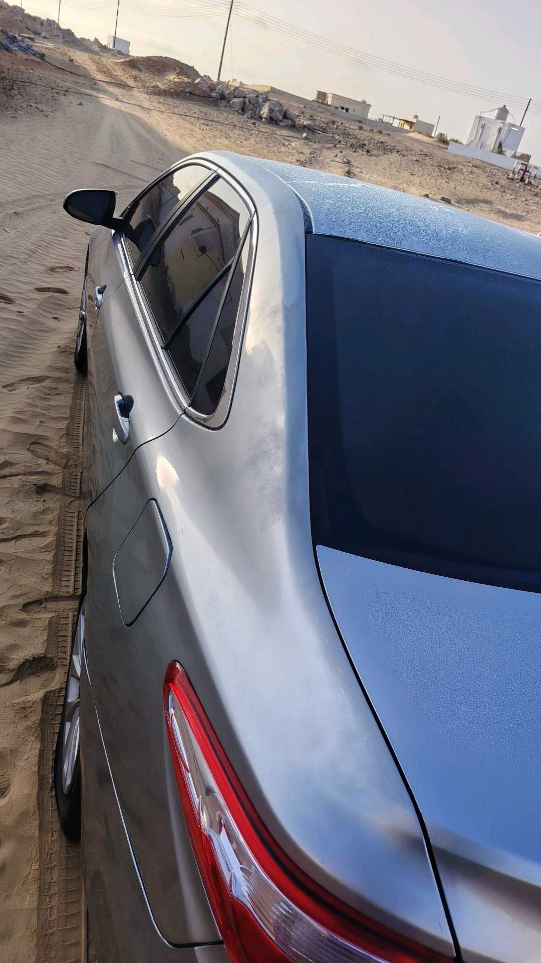 Car Image 2016 TOYOTA CAMRY LE