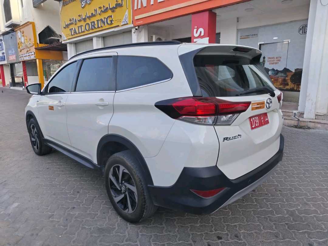 TOYOTA RUSH 2023