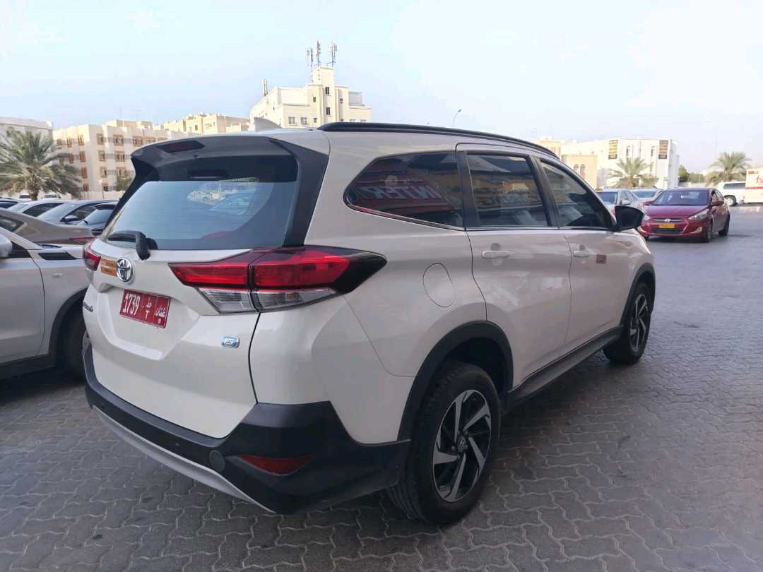 TOYOTA RUSH 2023