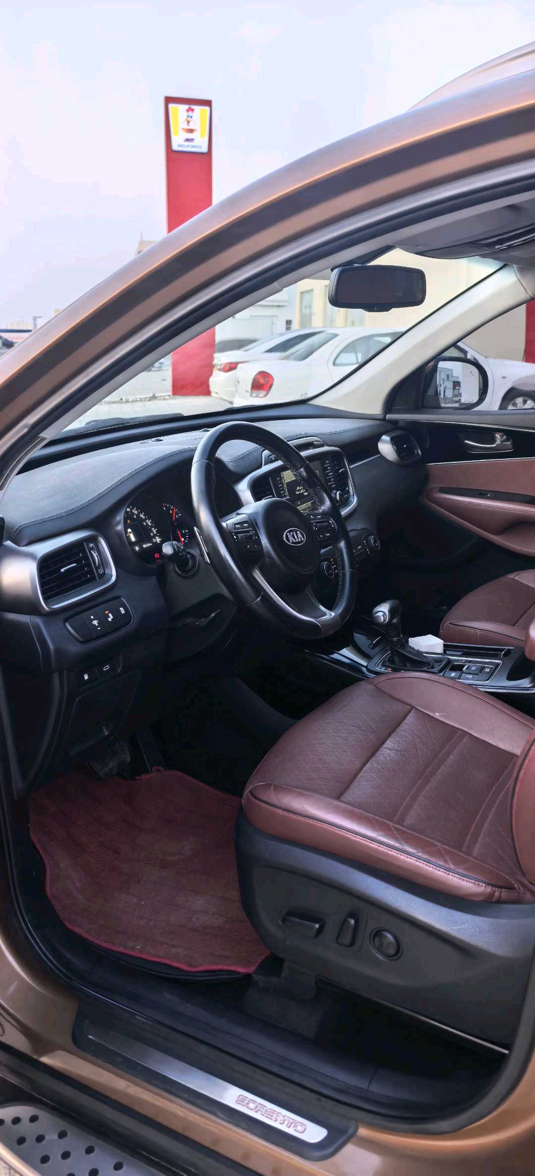 Car Image 2017 KIA SORENTO EX