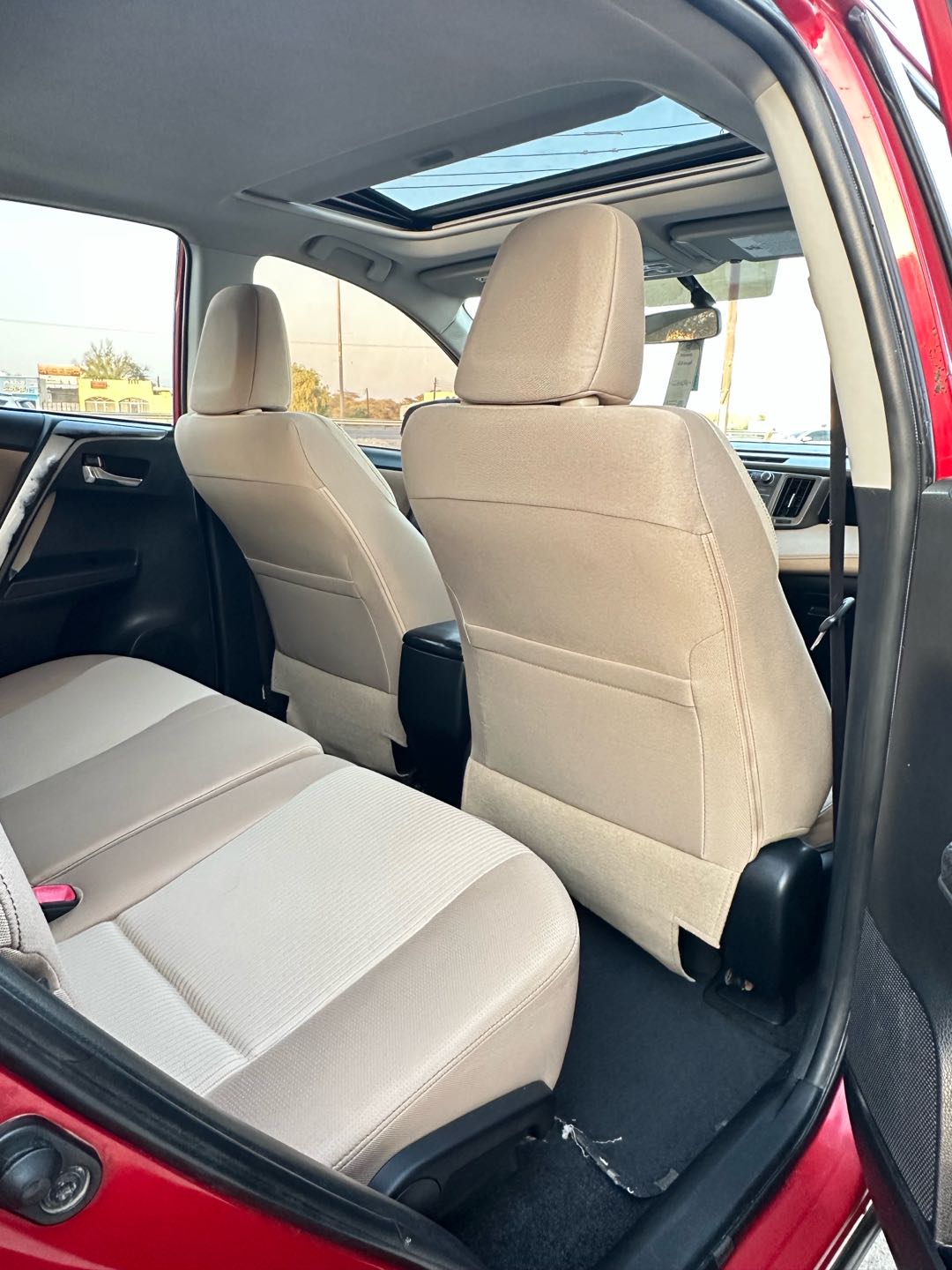 Car Image 2014 TOYOTA RAV4 XLE
