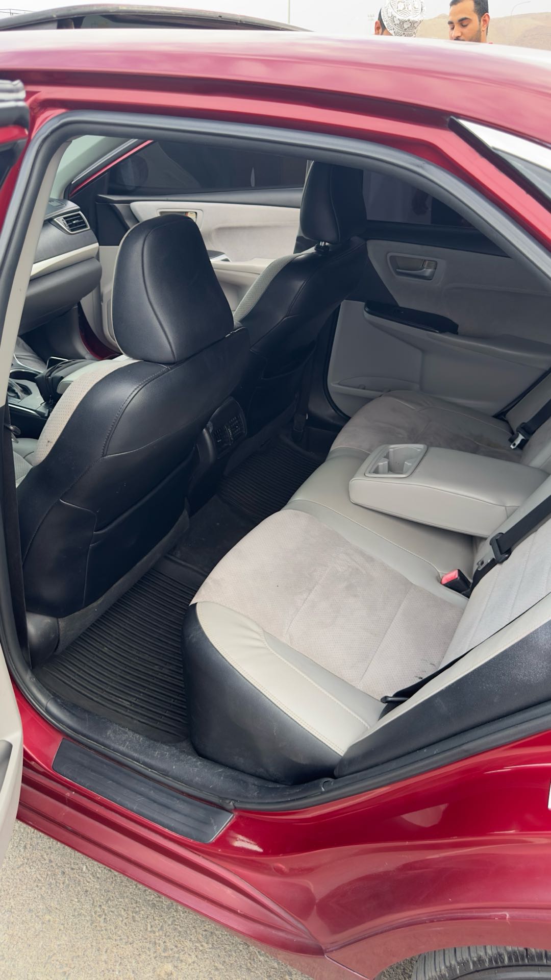 Car Image 2015 TOYOTA CAMRY XSE