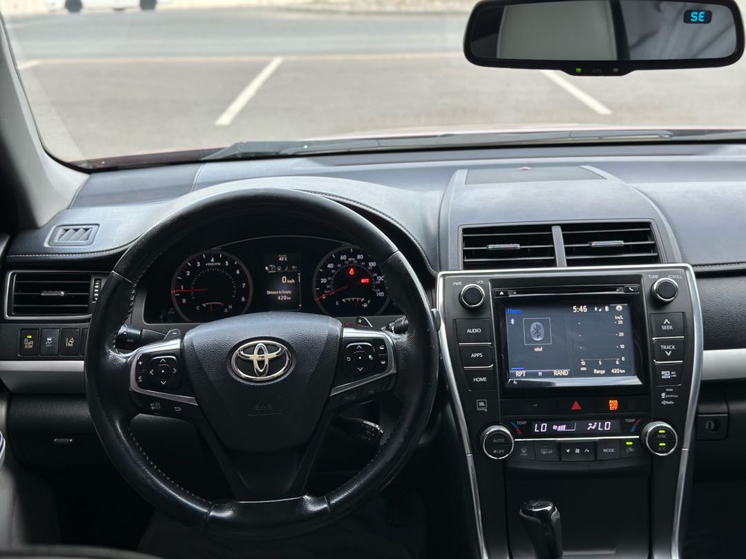 Car Image 2015 TOYOTA CAMRY XSE