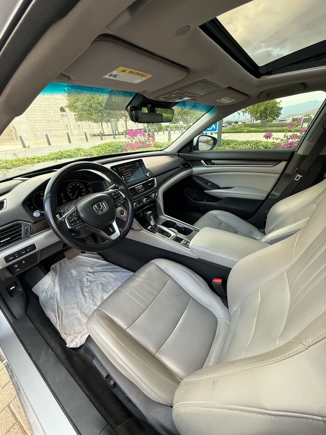 Car Image 2018 HONDA ACCORD TOURING