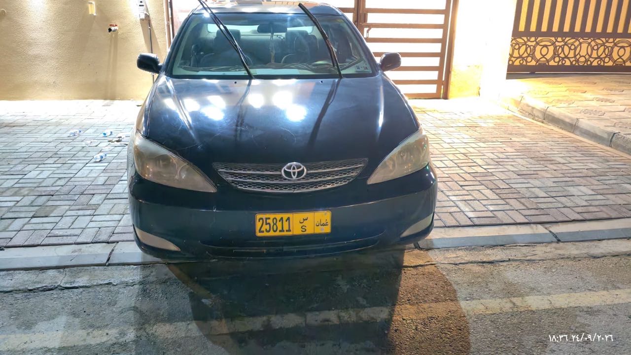 Car Image 2002 TOYOTA CAMRY SE