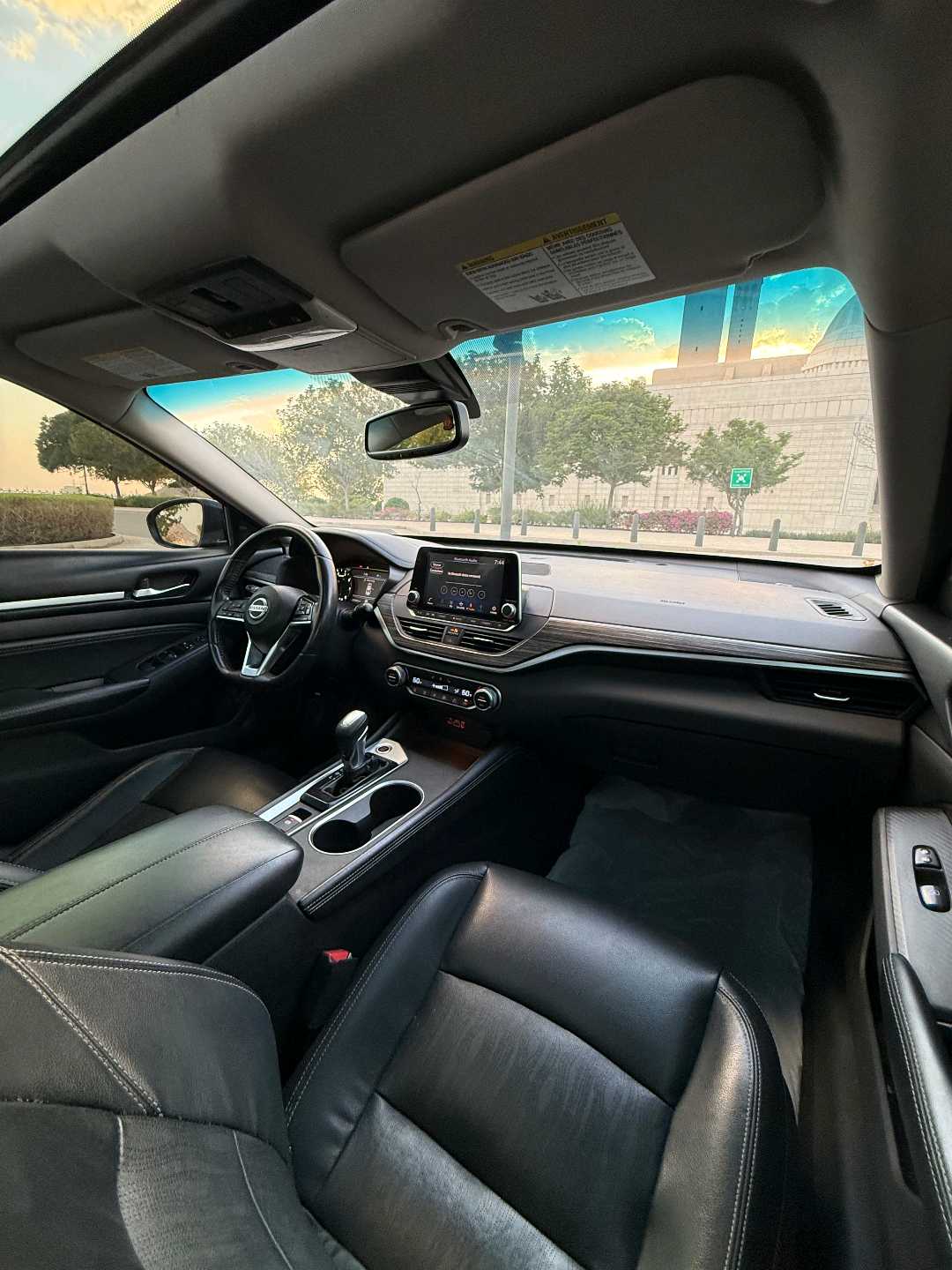 Car Image 2019 NISSAN ALTIMA SL