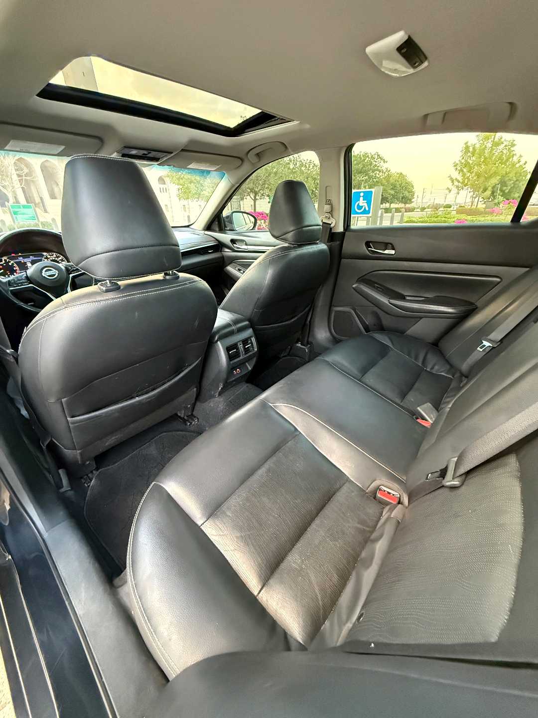 Car Image 2019 NISSAN ALTIMA SL