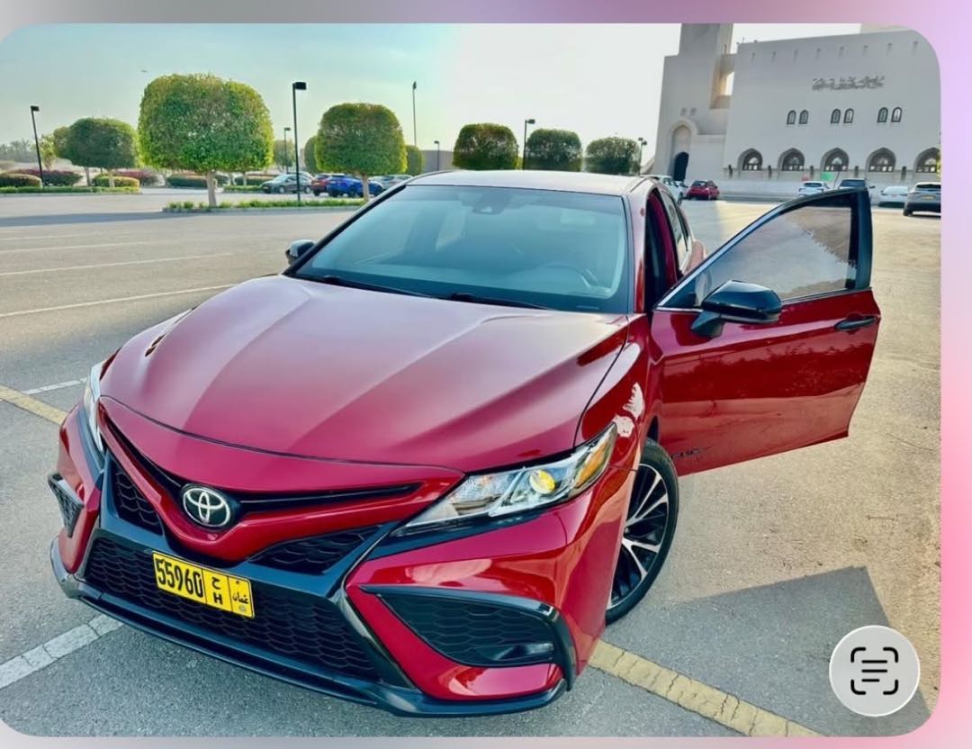 Car Image 2020 TOYOTA CAMRY SE
