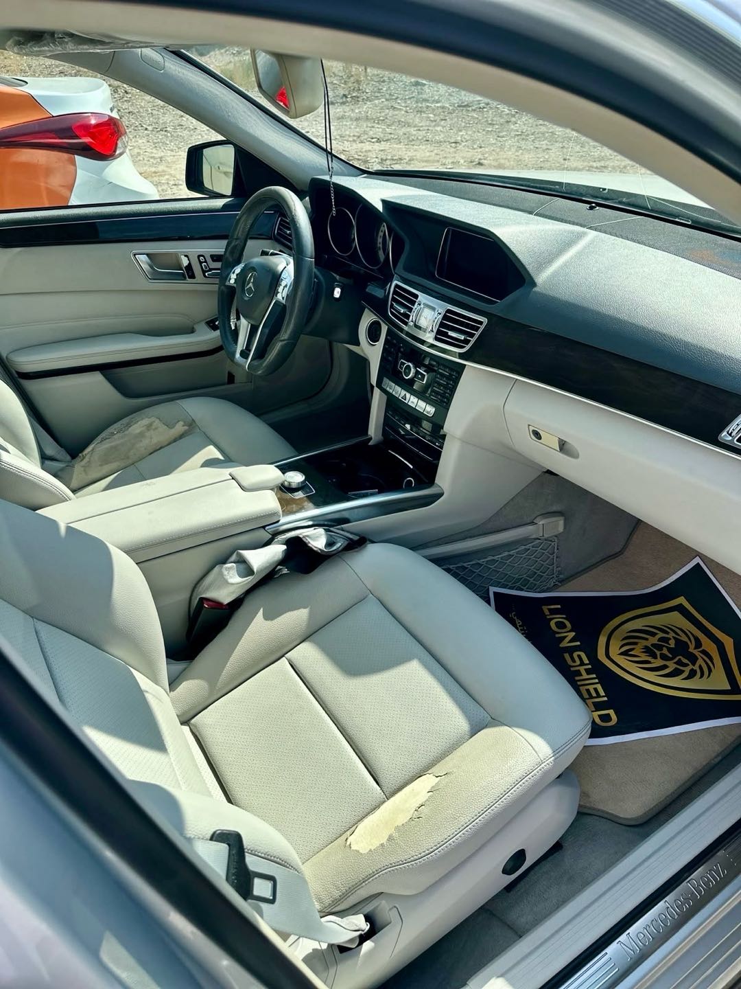 Car Image 2014 MERCEDES E Class 350