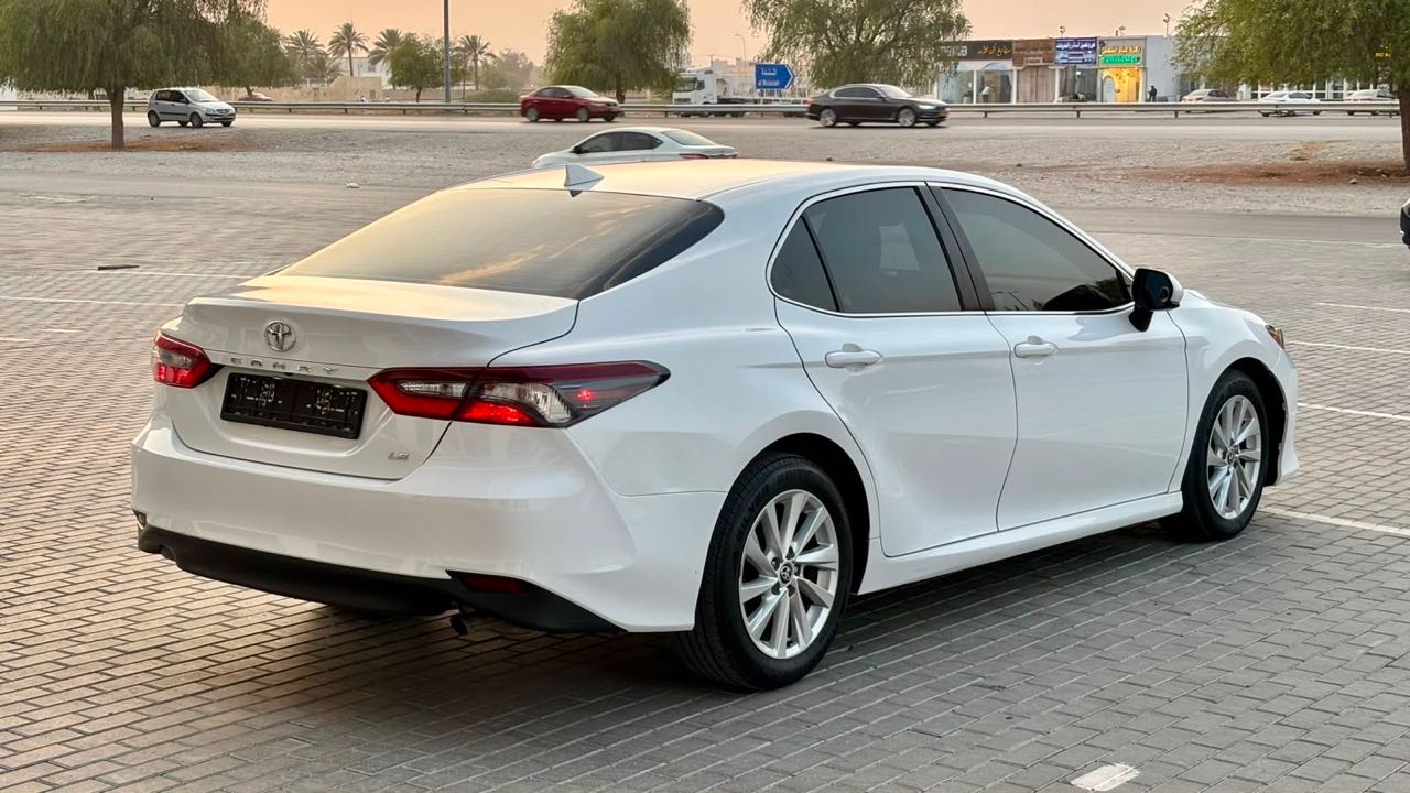 Car Image 2023 TOYOTA CAMRY LE