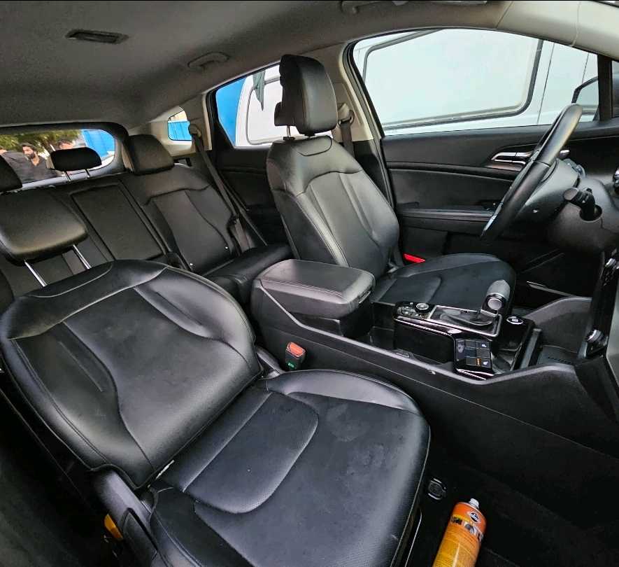 Car Image 2025 KIA SPORTAGE EX