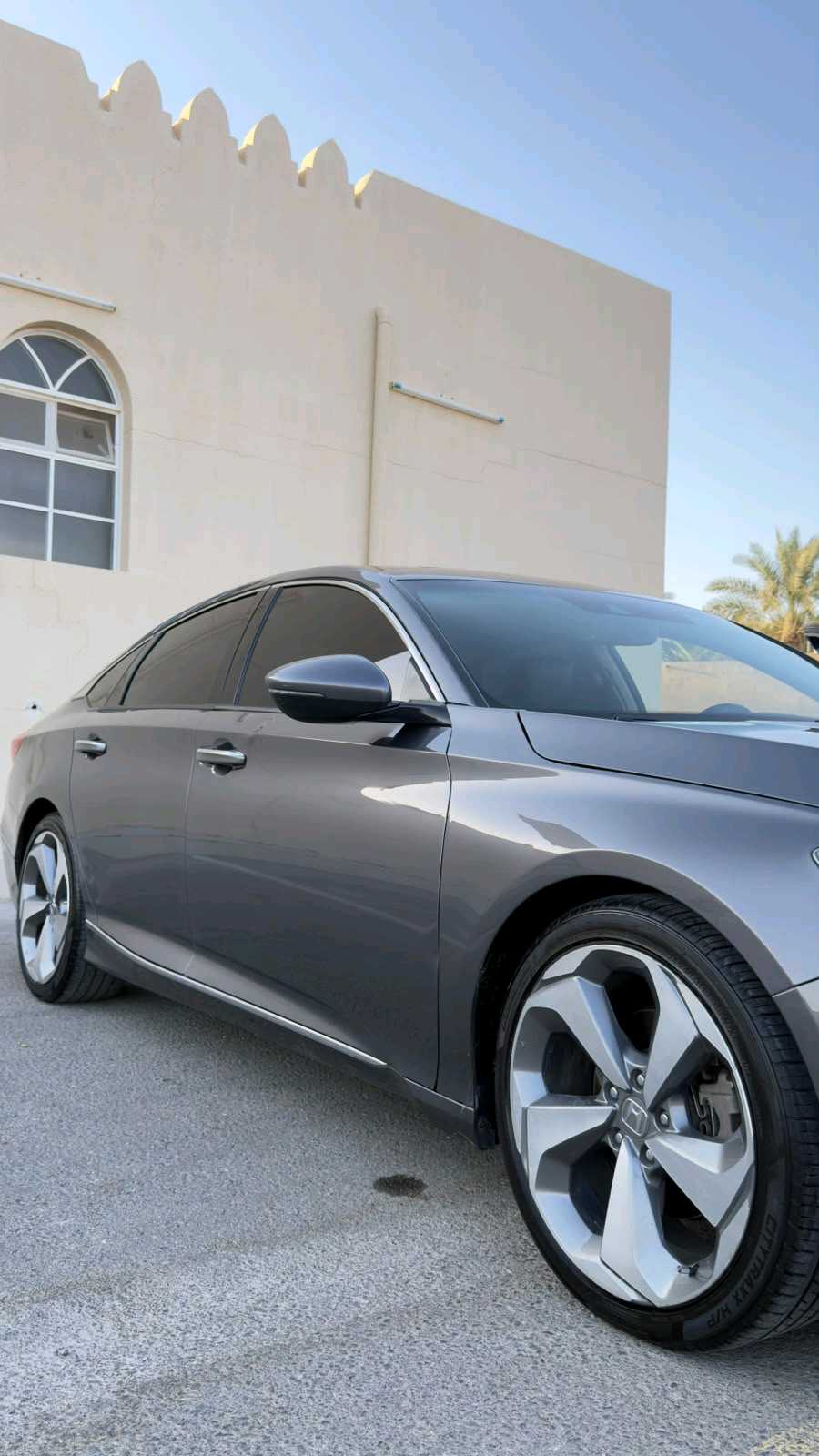 Car Image 2018 HONDA ACCORD TOURING