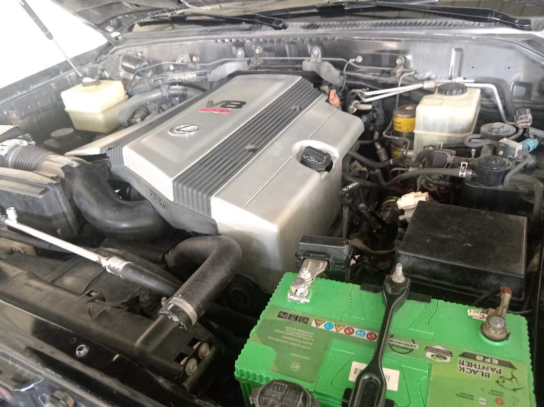 Car Image 1999 LEXUS LX 470