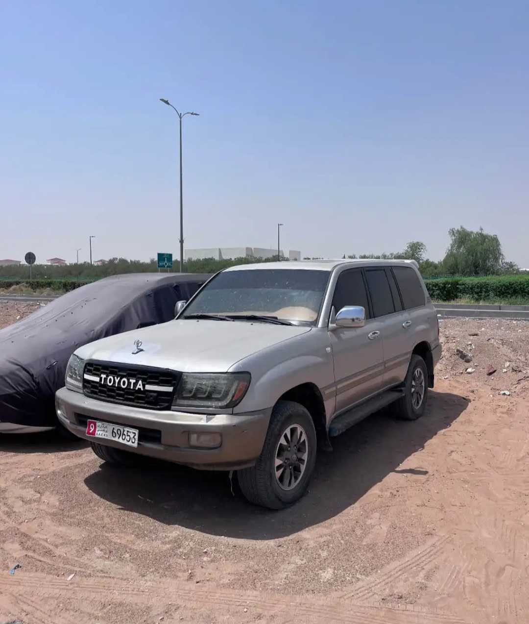 Car Image 1998 TOYOTA LAND CRUISER VX.R