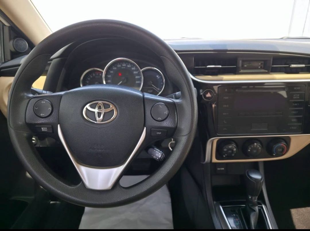 Car Image 2019 TOYOTA COROLLA XLI