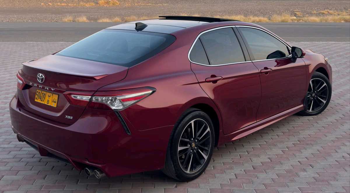 Car Image 2018 TOYOTA CAMRY XSE