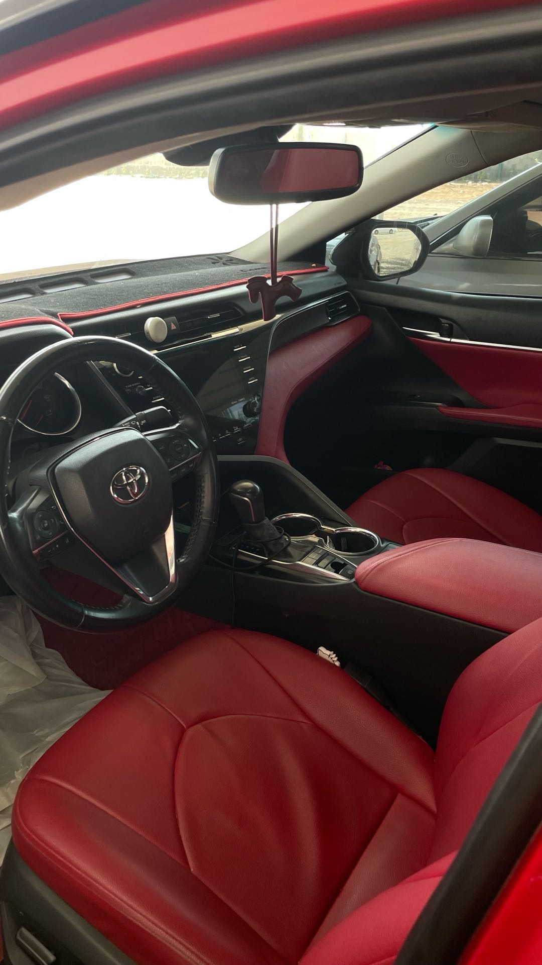 Car Image 2020 TOYOTA CAMRY XSE