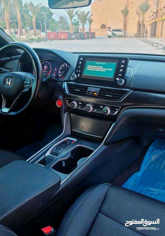 Car Image 2019 HONDA ACCORD SPORT