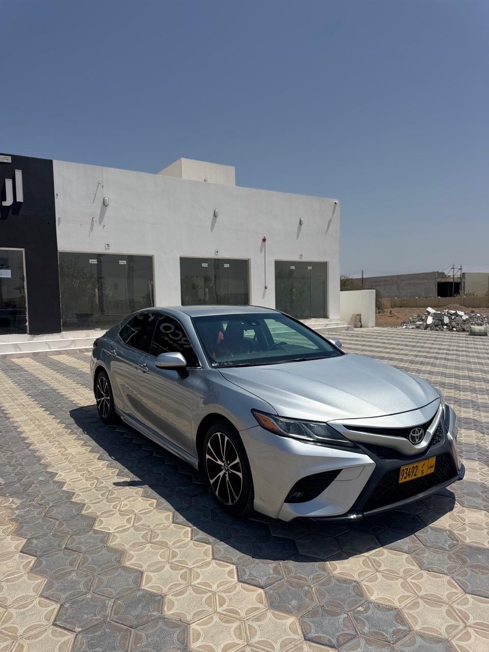 Car Image 2018 TOYOTA CAMRY SE
