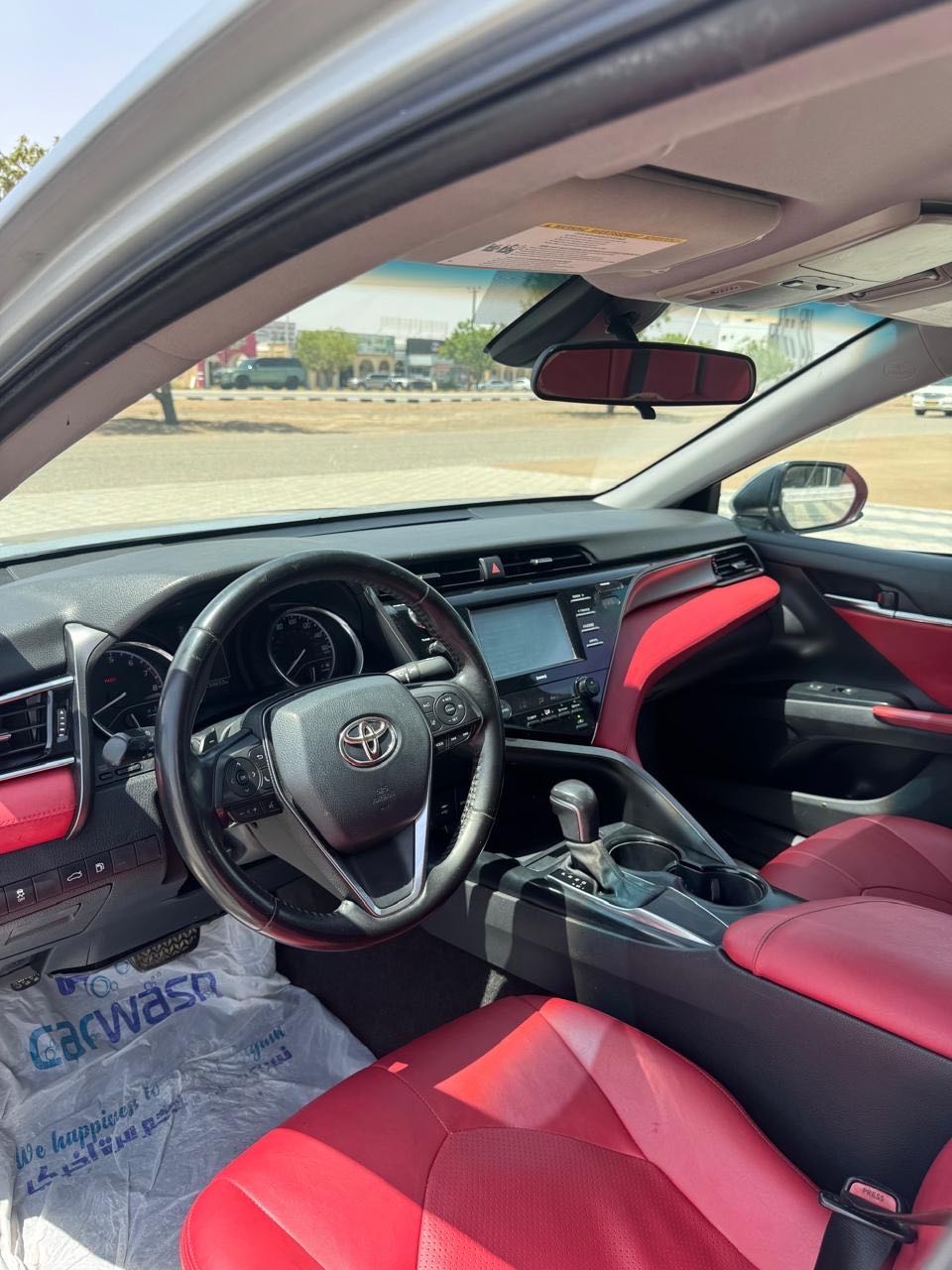 Car Image 2018 TOYOTA CAMRY SE