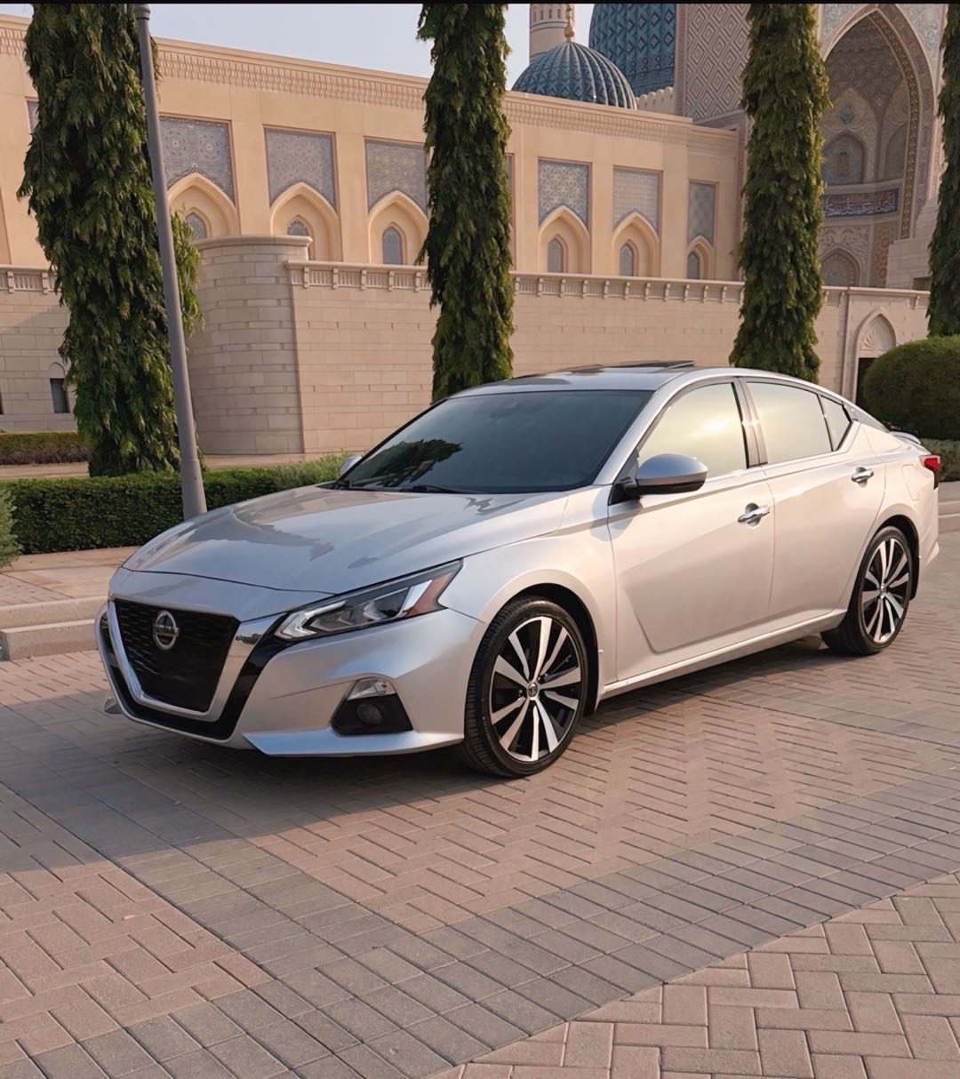 Car Image 2020 NISSAN ALTIMA SL