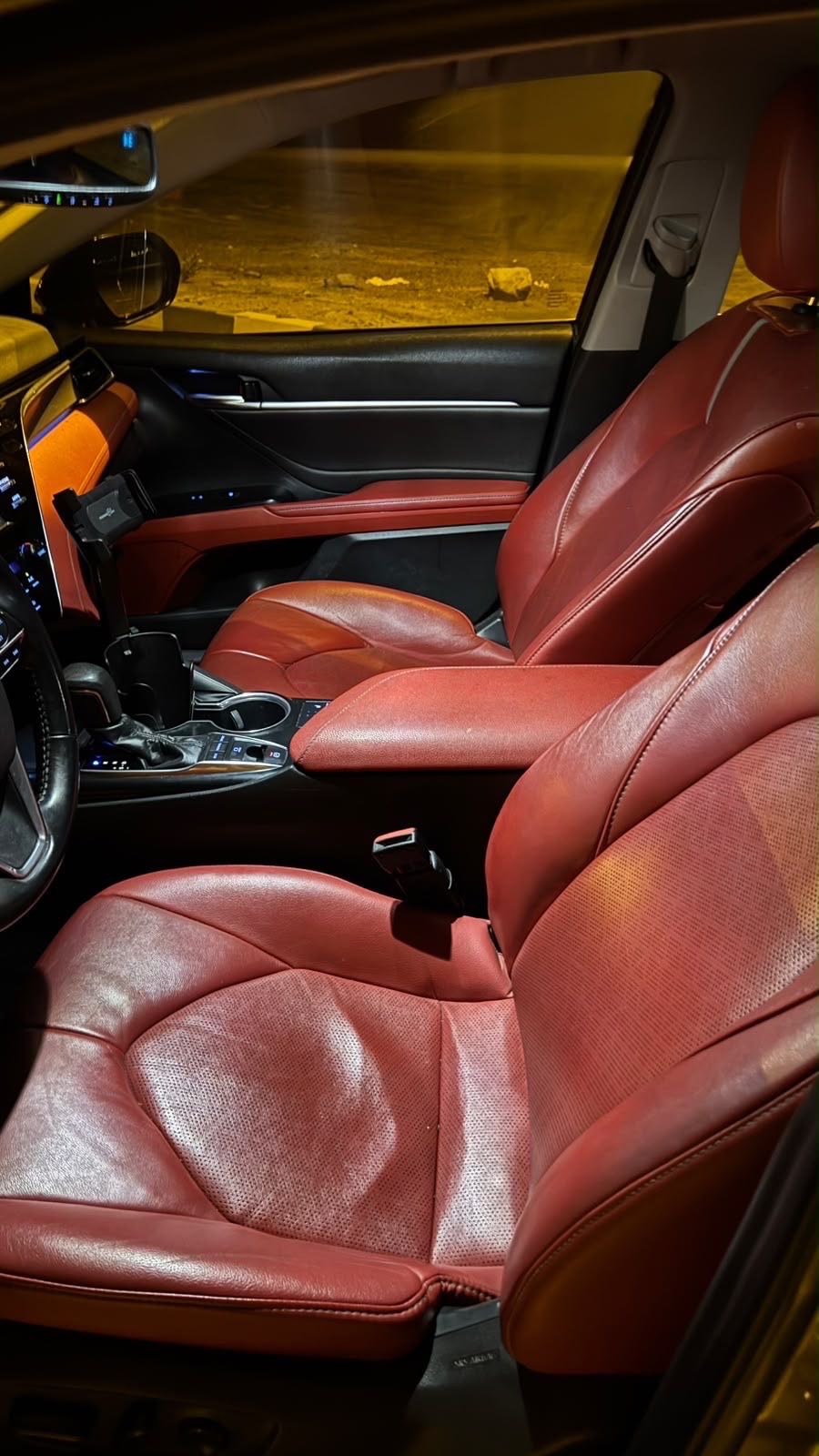 Car Image 2018 TOYOTA CAMRY XSE