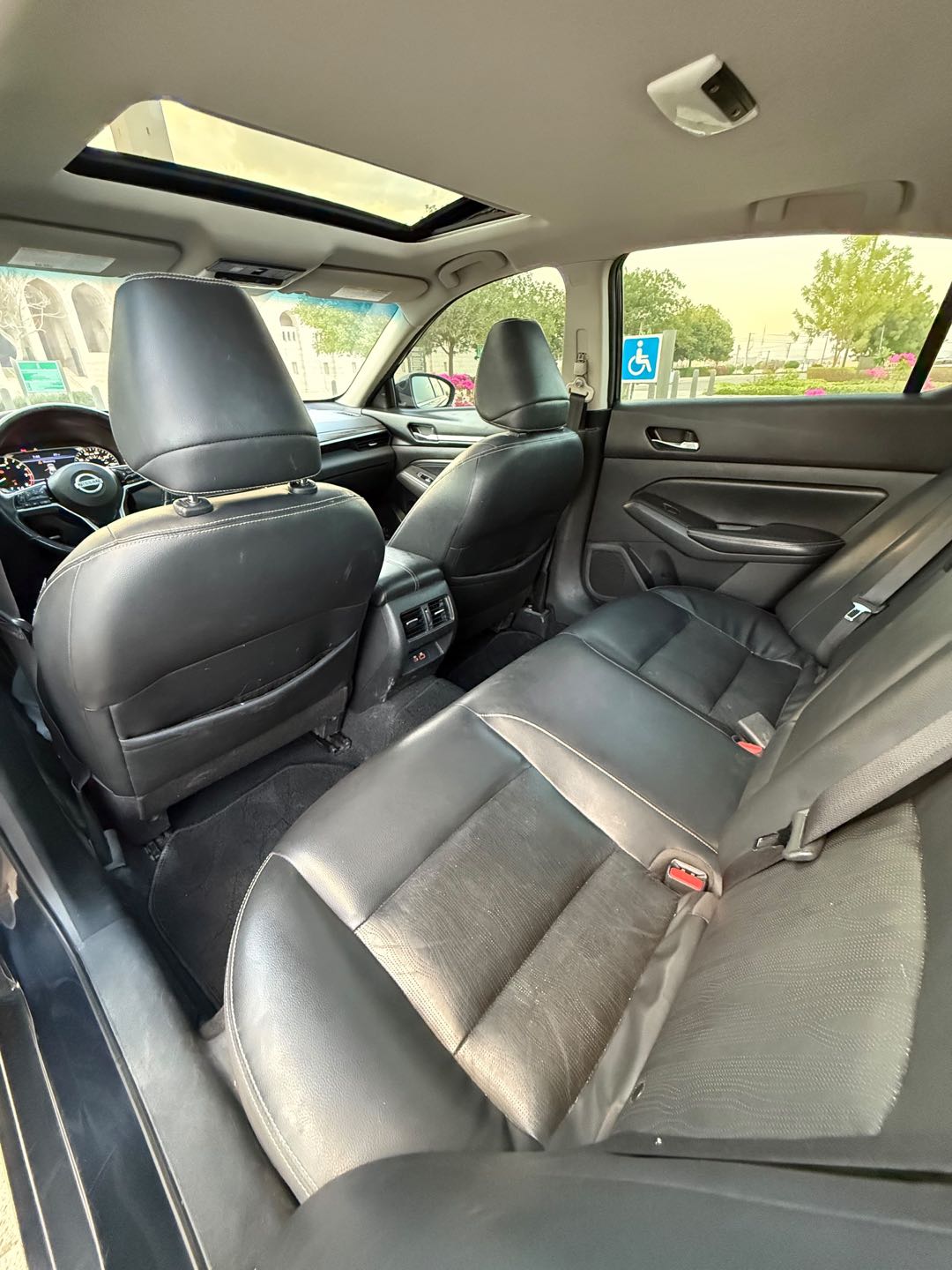 Car Image 2018 NISSAN ALTIMA SV