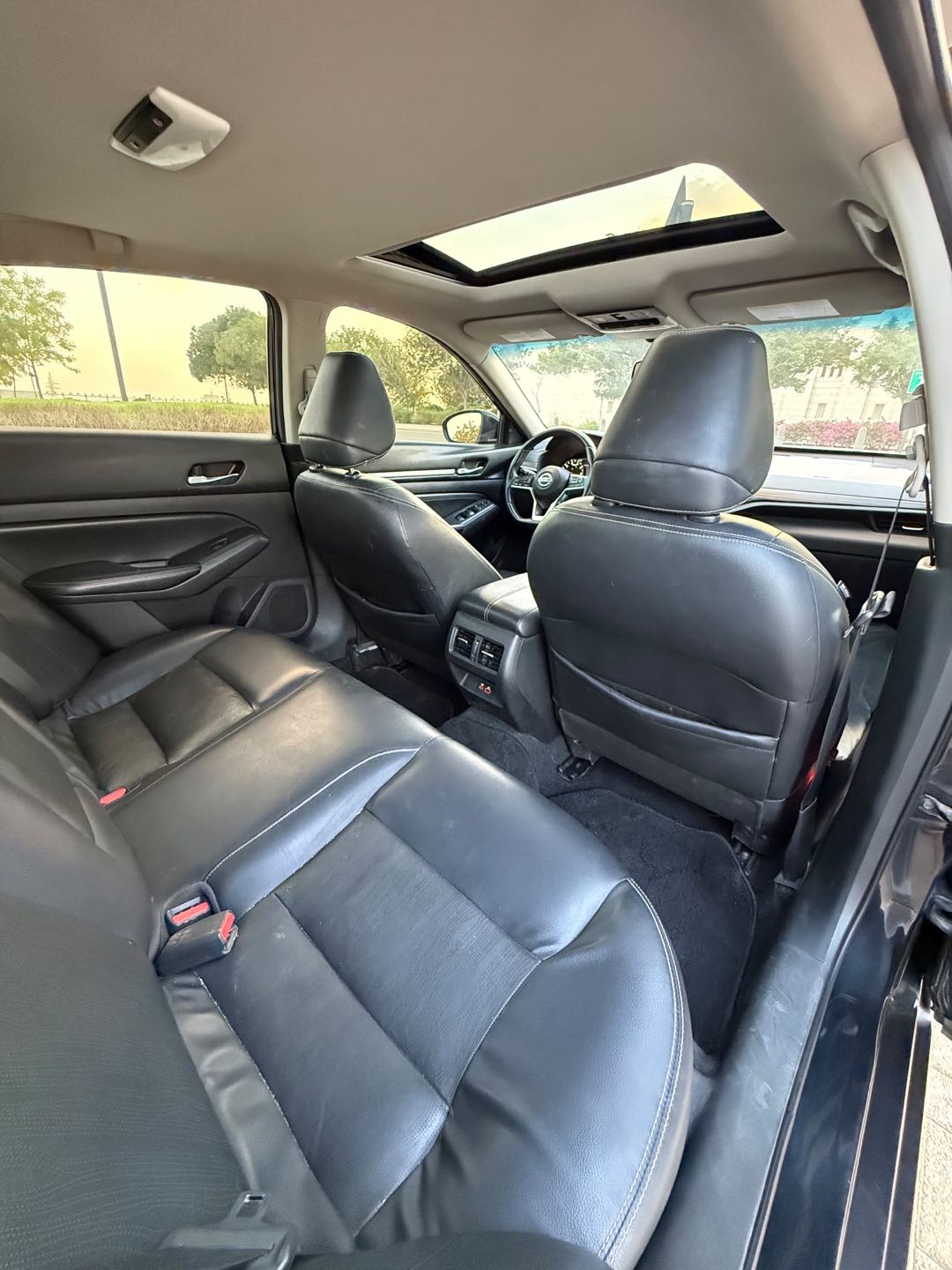 Car Image 2018 NISSAN ALTIMA SV