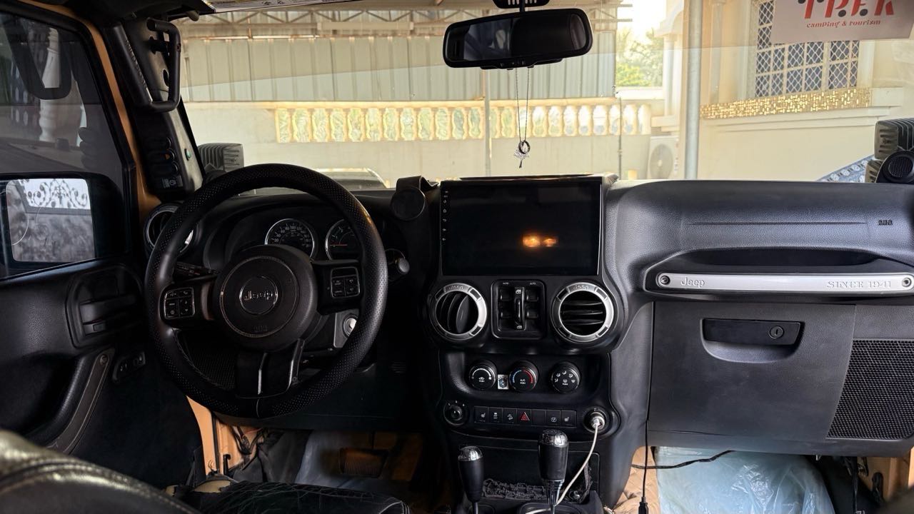 Car Image 2014 JEEP WRANGLER SAHARA
