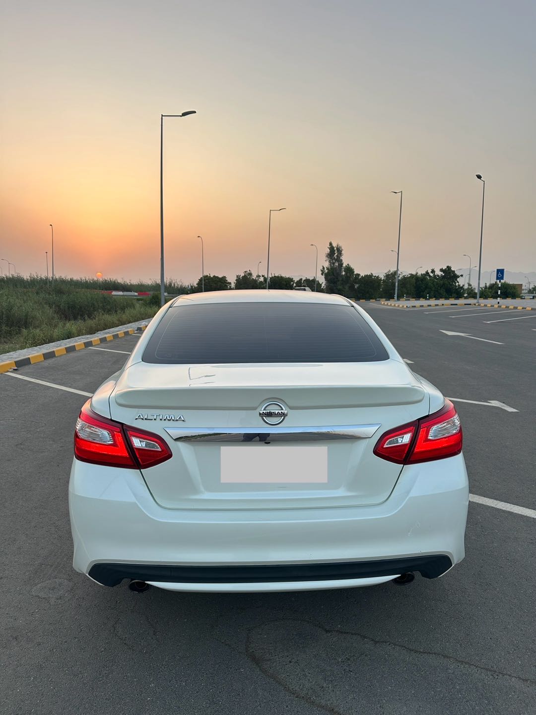 Car Image 2017 NISSAN ALTIMA S