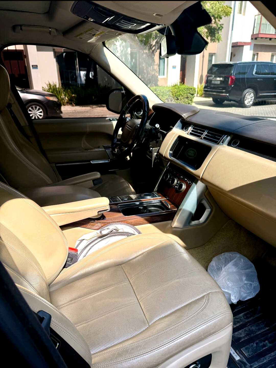 Car Image 2016 LAND ROVER VOGUE HSE