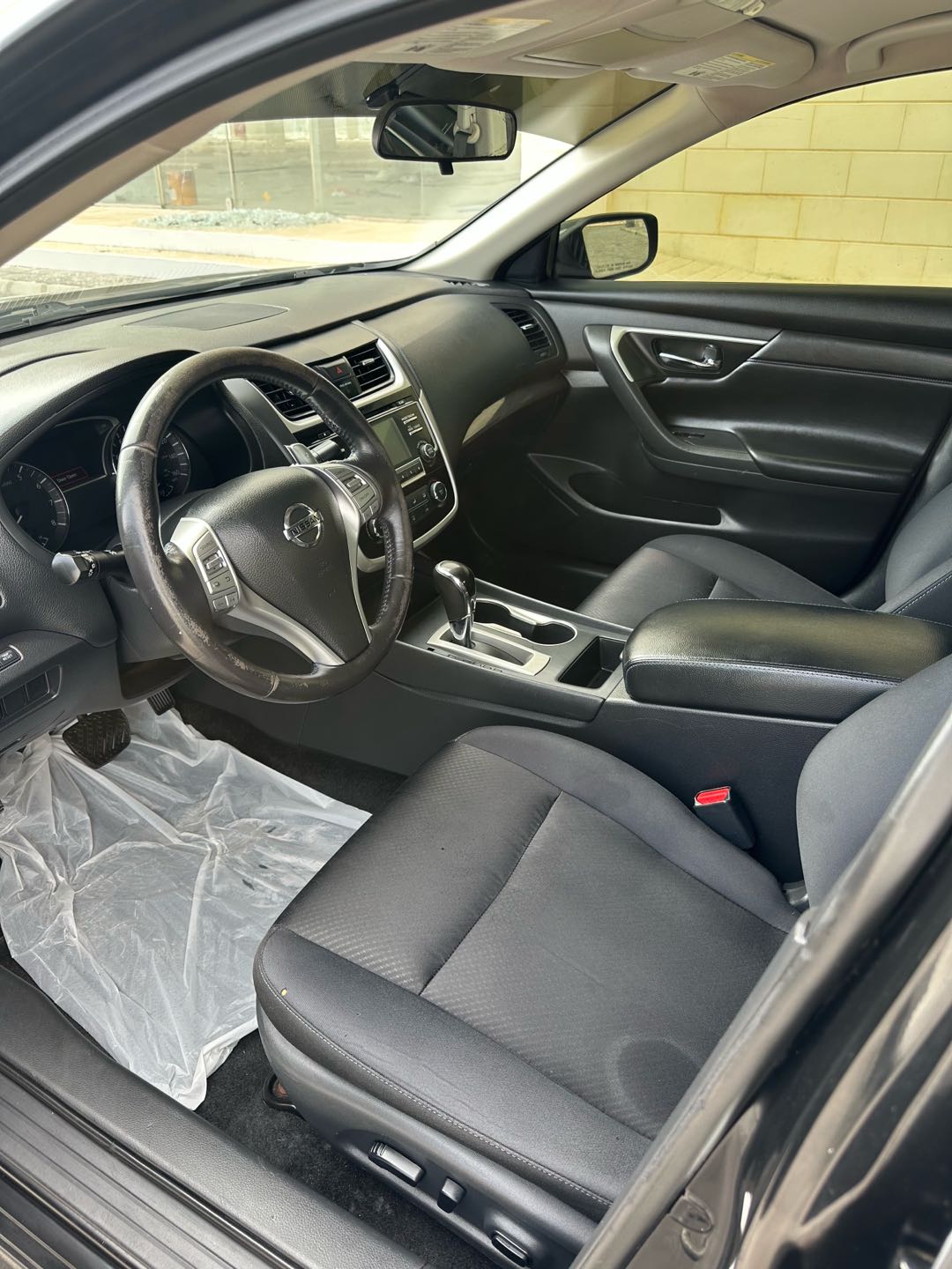 Car Image 2018 NISSAN ALTIMA SR