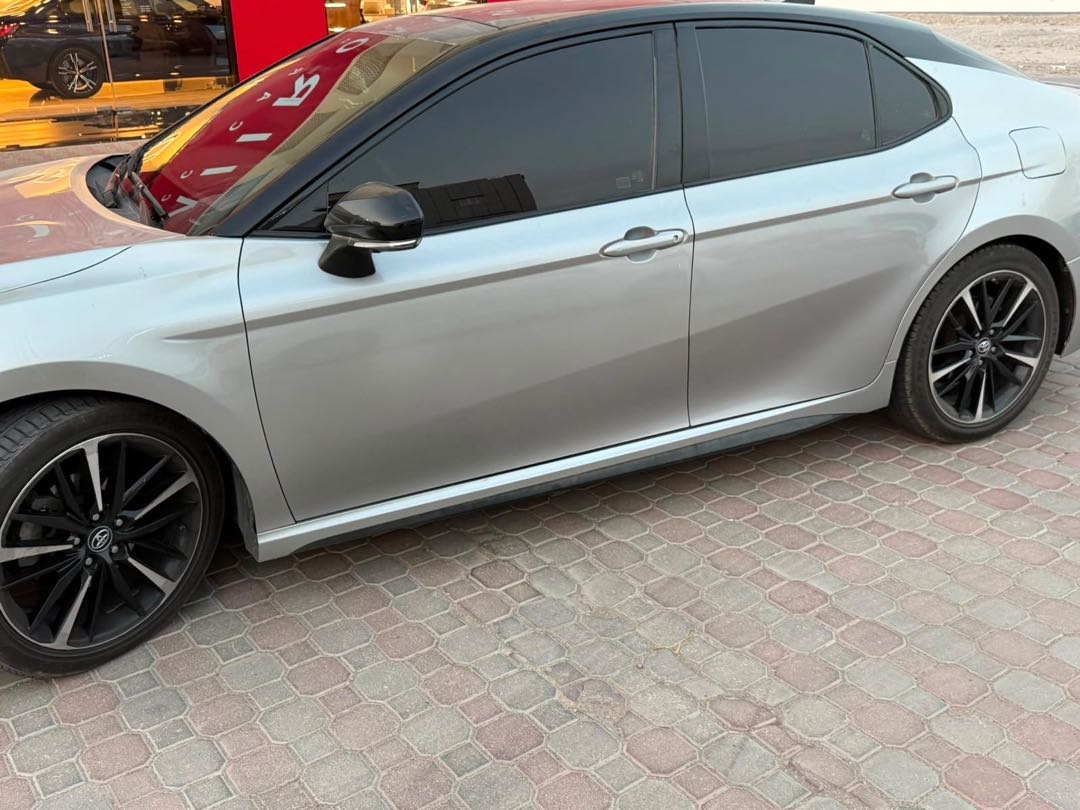 Car Image 2018 TOYOTA CAMRY XSE
