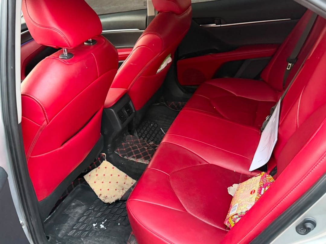 Car Image 2018 TOYOTA CAMRY XSE