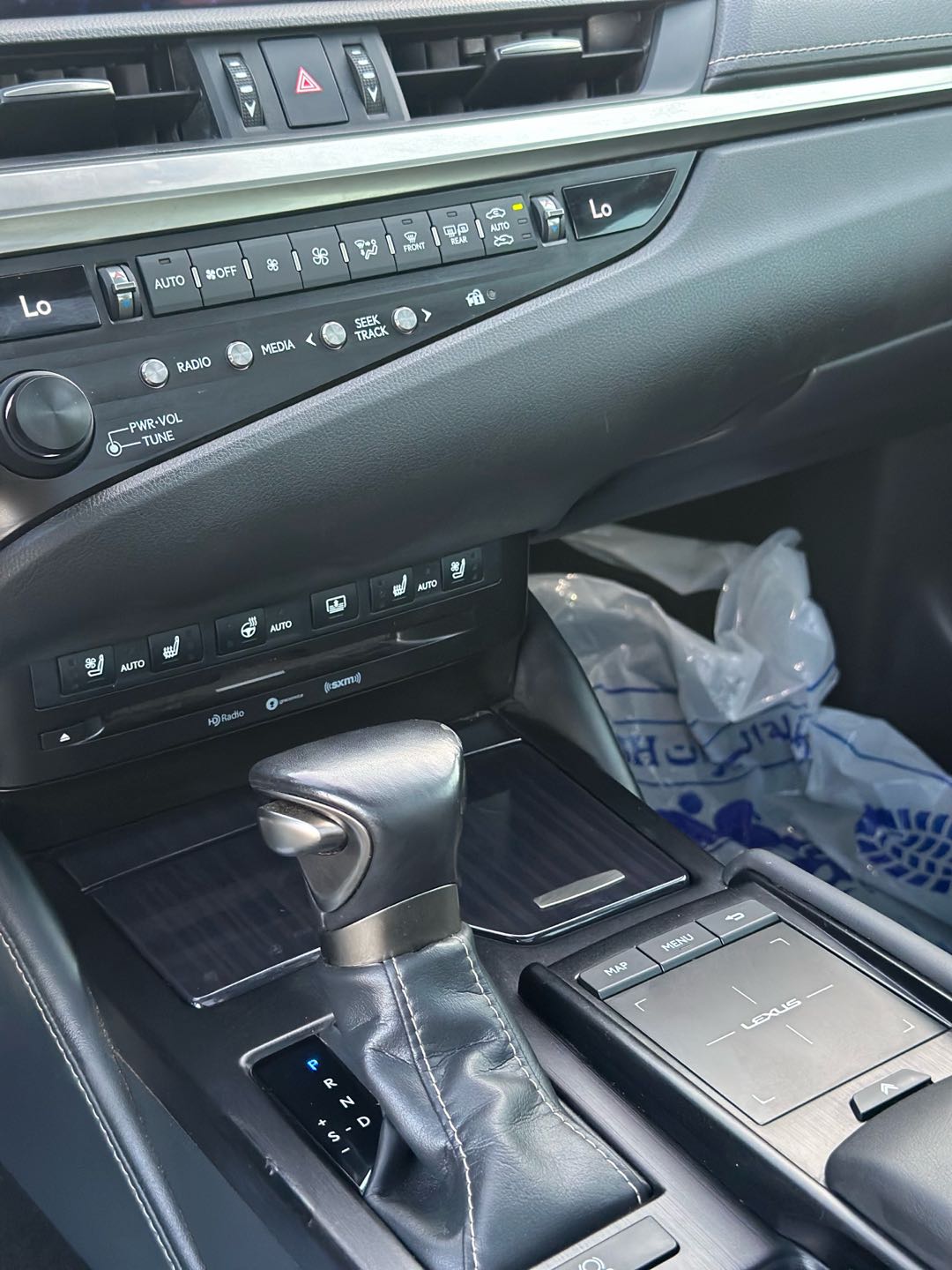 Car Image 2019 LEXUS ES Ultra Luxury