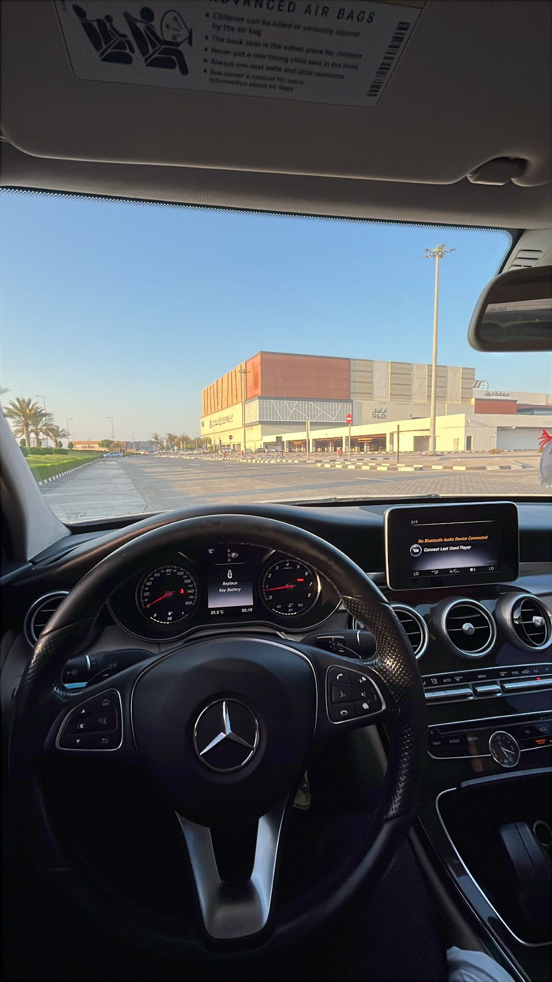 Car Image 2016 MERCEDES C Class 300