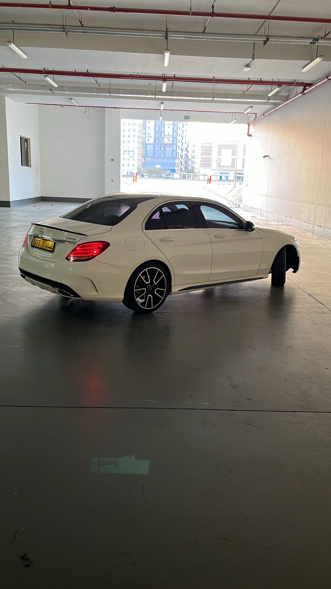 Car Image 2016 MERCEDES C Class 300