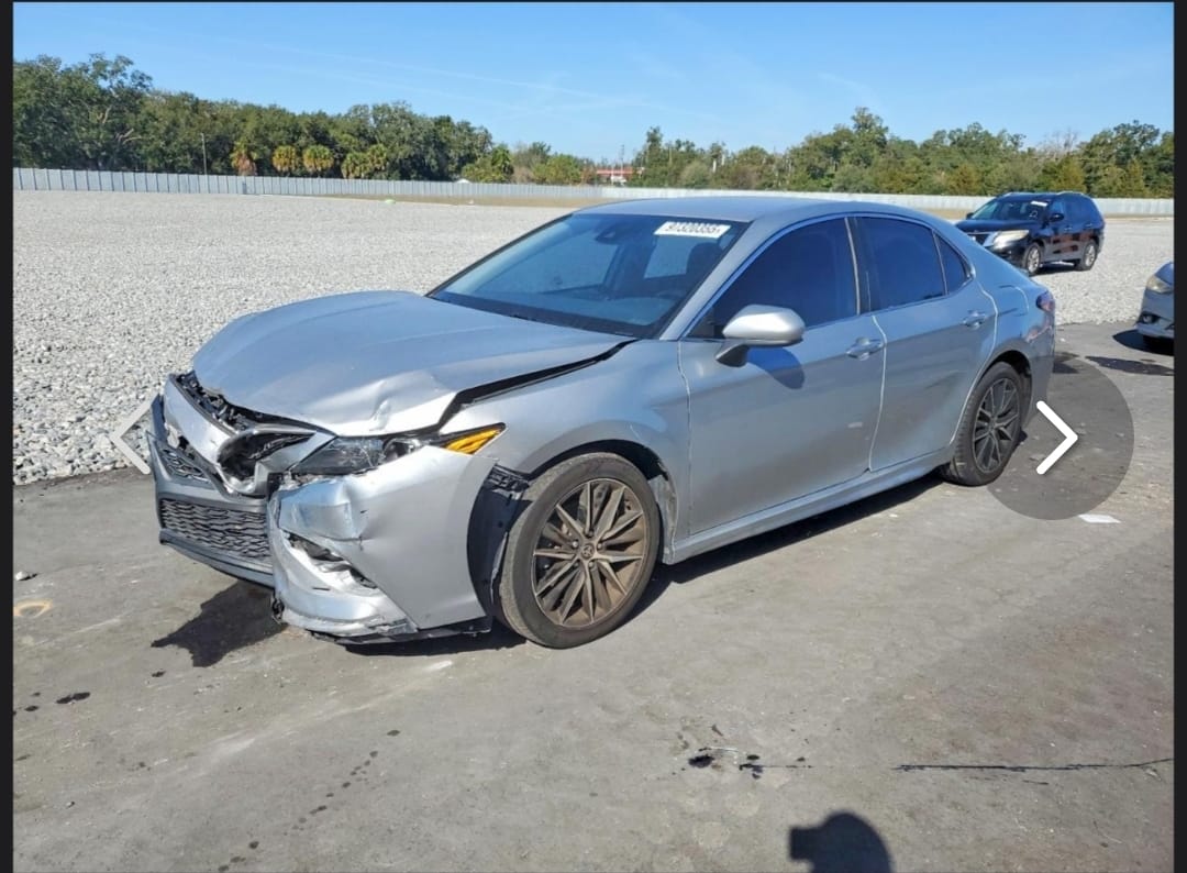 Car Image 2021 TOYOTA CAMRY SE