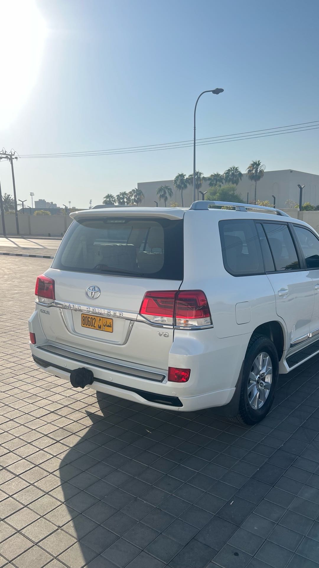 Car Image 2016 TOYOTA LAND CRUISER GX.R