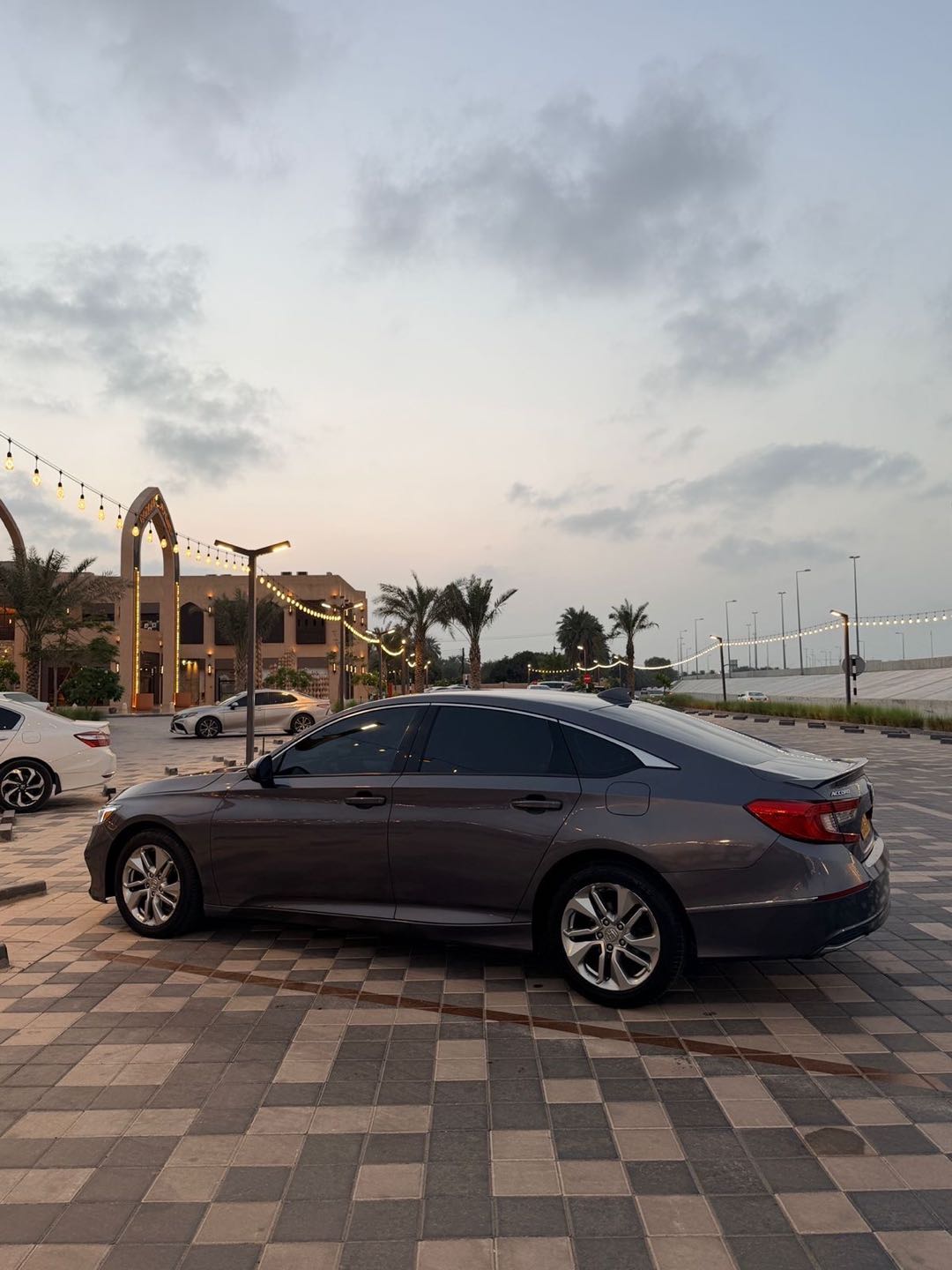 Car Image 2019 HONDA ACCORD LX