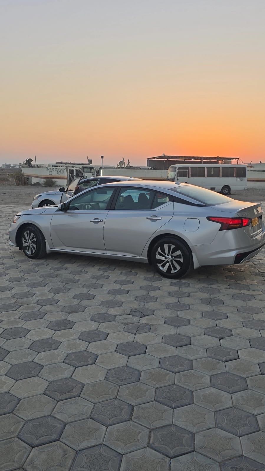 Car Image 2019 NISSAN ALTIMA S