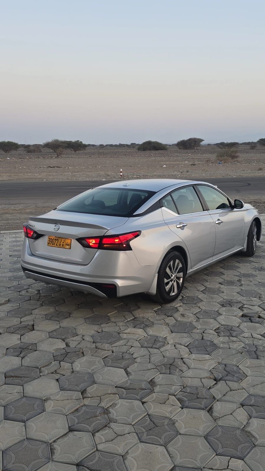 Car Image 2019 NISSAN ALTIMA S