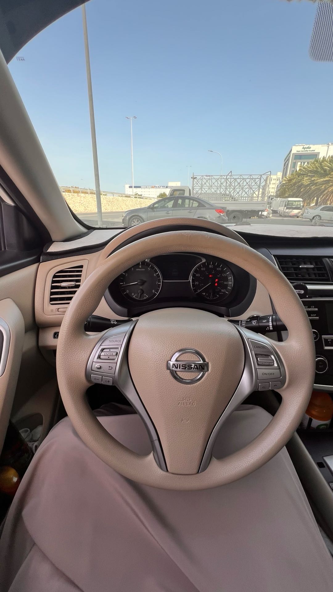 Car Image 2016 NISSAN ALTIMA SR