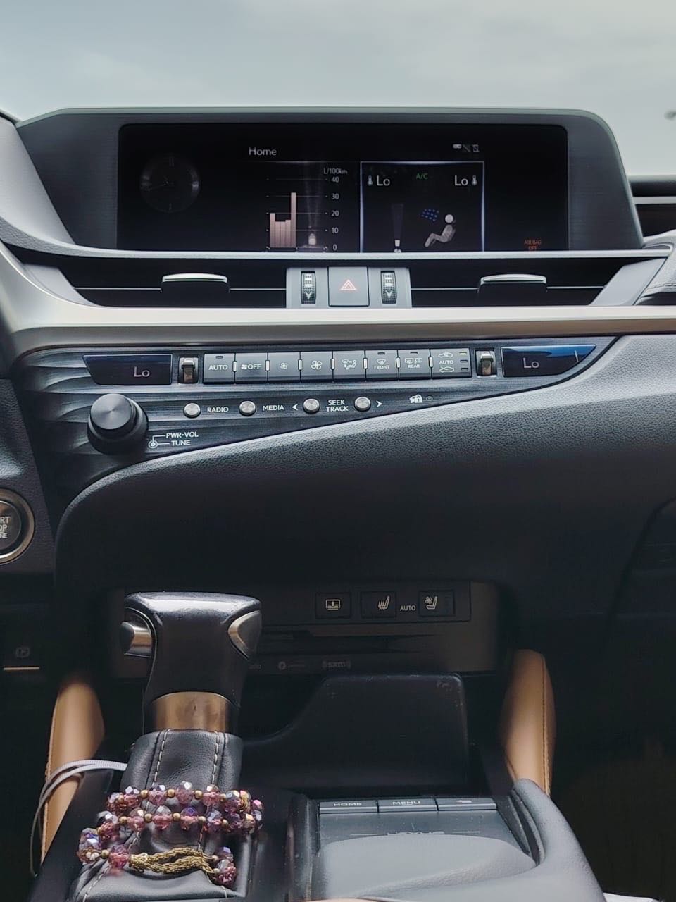Car Image 2019 LEXUS ES 350