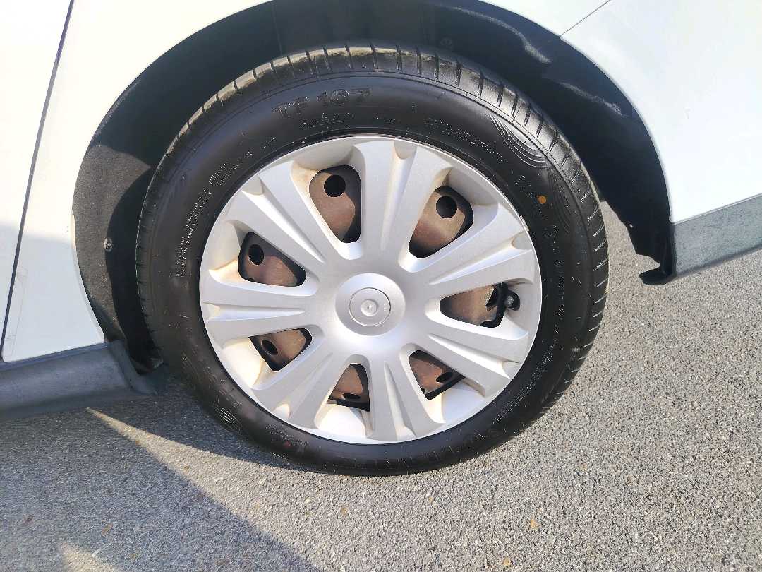 Car Image 2012 FORD FOCUS 