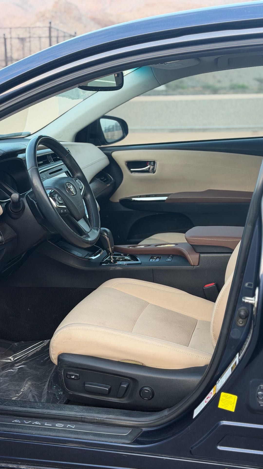 Car Image 2016 TOYOTA AVALON LIMITED